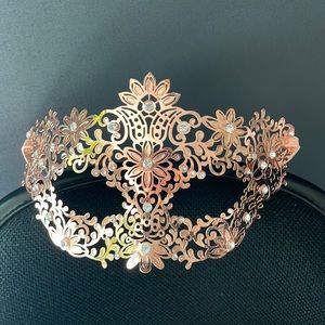 Beautiful copper masquerade mask - moldable